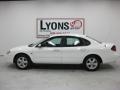 2002 Vibrant White Ford Taurus SES  photo #28