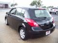 Super Black - Versa 1.8 SL Hatchback Photo No. 6