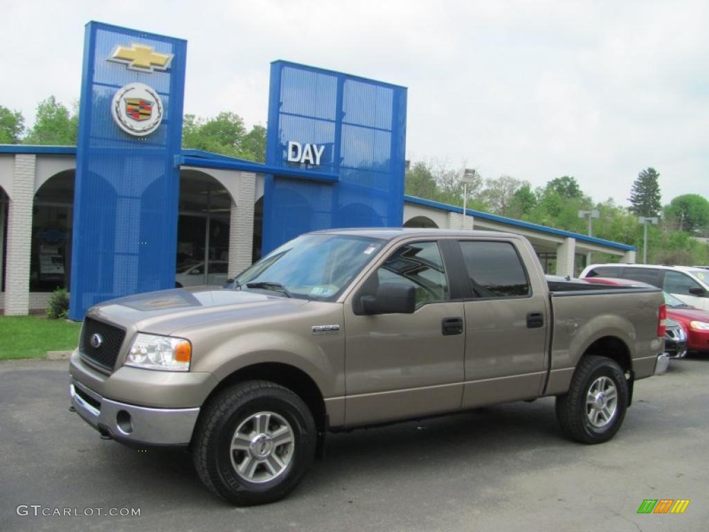 2006 F150 XLT SuperCrew 4x4 - Arizona Beige Metallic / Tan photo #1