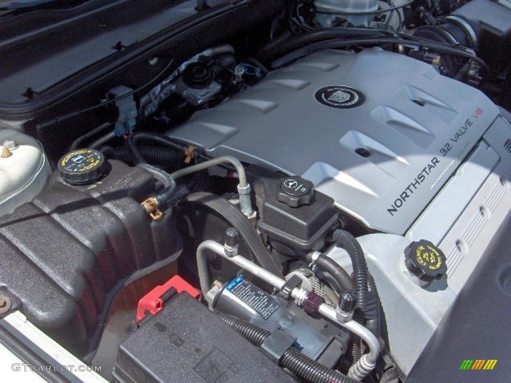 2002 DeVille Sedan - White Diamond Pearl / Neutral Shale photo #18