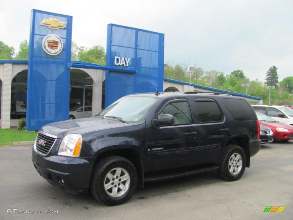 2007 Yukon SLT 4x4 - Deep Blue Metallic / Light Titanium photo #1