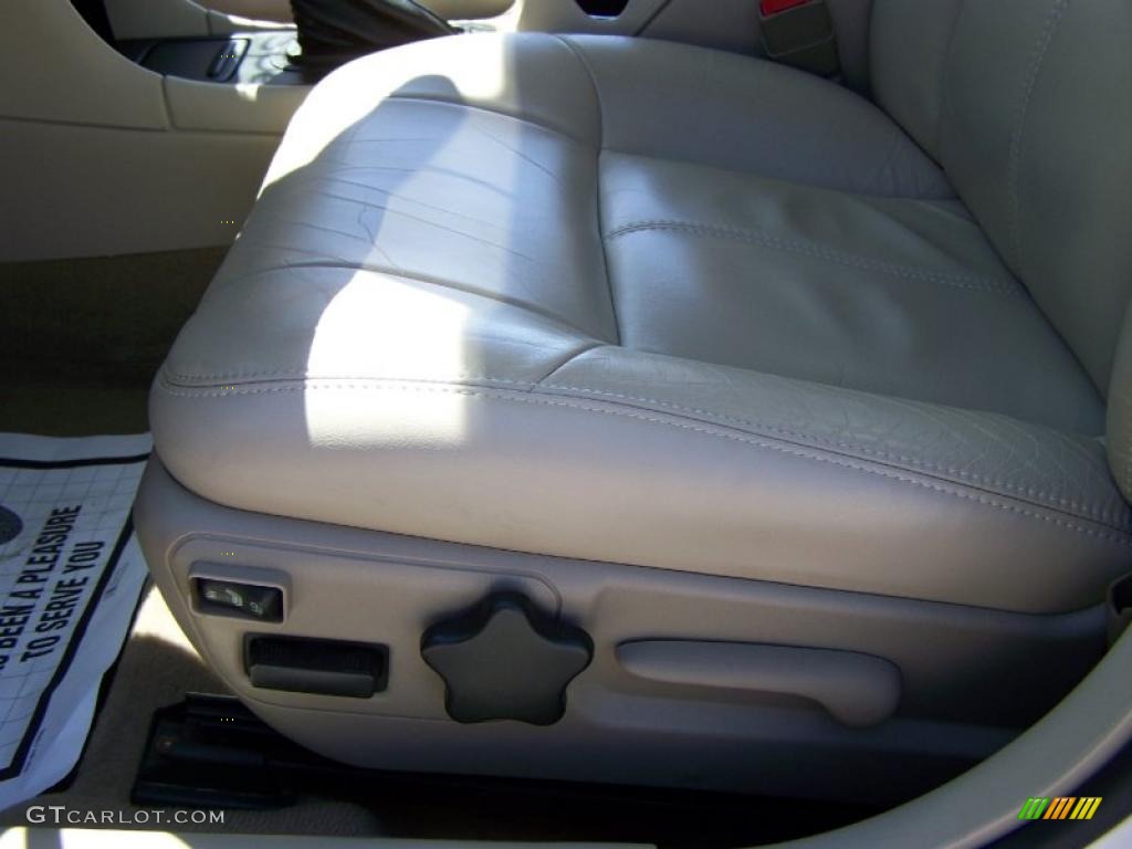2004 Impala LS - White / Neutral Beige photo #11