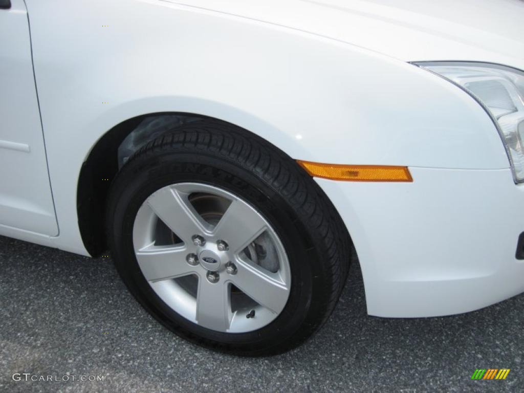 2007 Fusion SE V6 - Oxford White / Light Stone photo #4