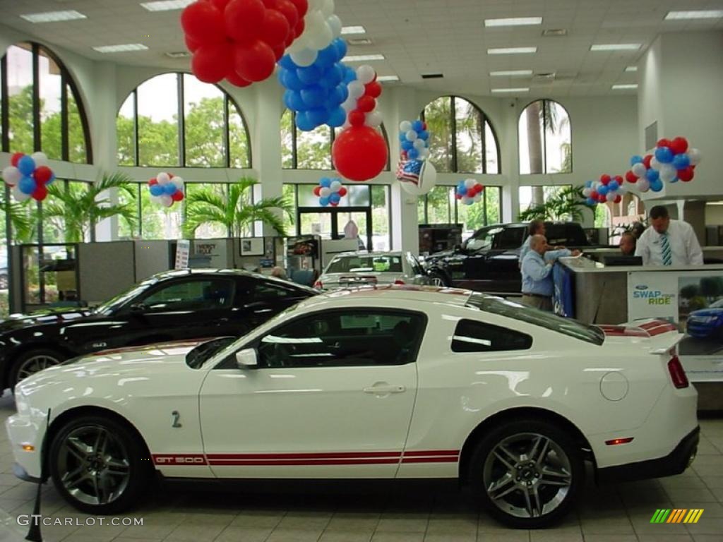 2010 Mustang Shelby GT500 Coupe - Performance White / Charcoal Black/Red photo #5