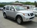 2008 Silver Lightning Nissan Pathfinder LE 4x4  photo #3