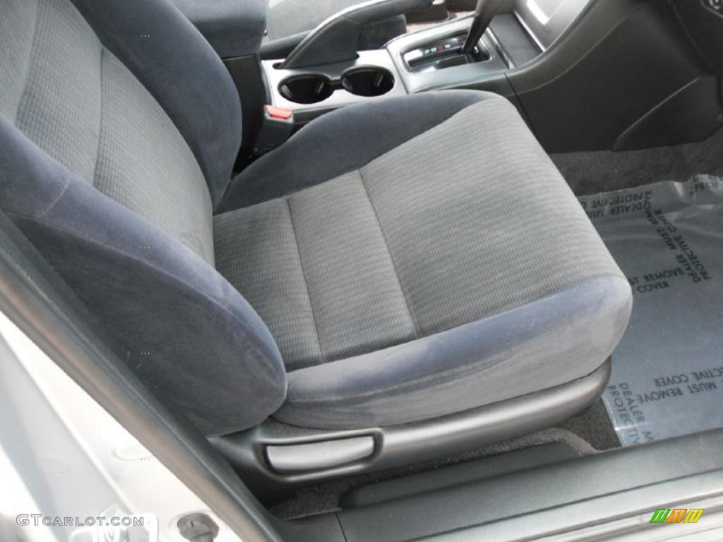 2003 Accord LX Sedan - Satin Silver Metallic / Black photo #17