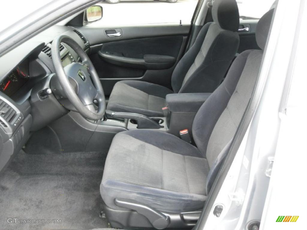 2003 Accord LX Sedan - Satin Silver Metallic / Black photo #24