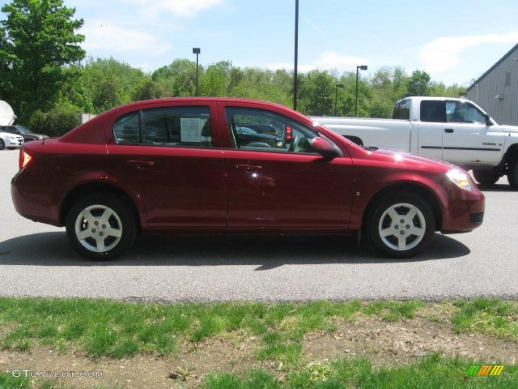 2007 Cobalt LT Sedan - Victory Red / Gray photo #4