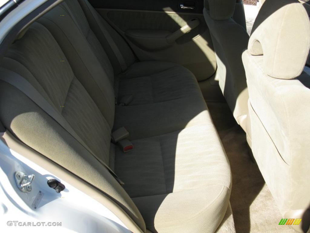 2005 Civic EX Sedan - Taffeta White / Ivory photo #22