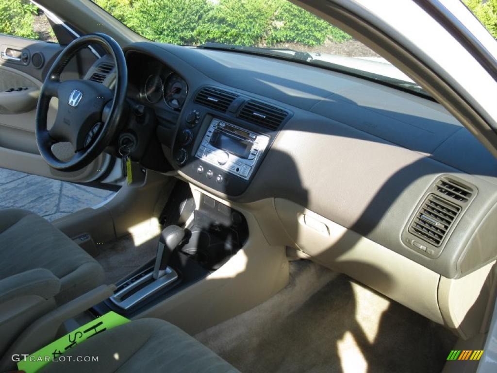2005 Civic EX Sedan - Taffeta White / Ivory photo #24
