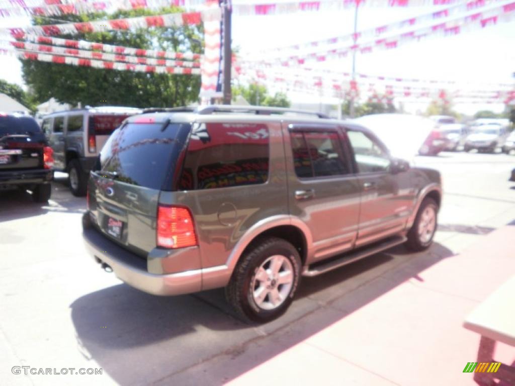 2004 Explorer Eddie Bauer 4x4 - Estate Green Metallic / Medium Parchment photo #8