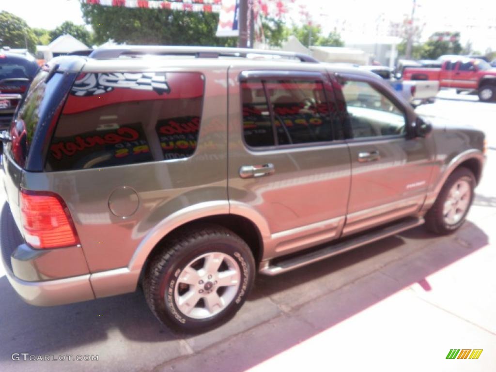 2004 Explorer Eddie Bauer 4x4 - Estate Green Metallic / Medium Parchment photo #11