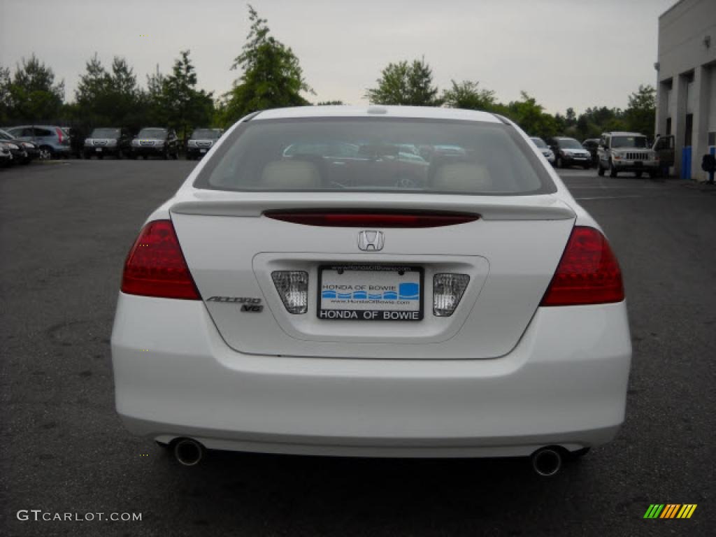 2007 Accord EX-L V6 Sedan - Taffeta White / Ivory photo #4