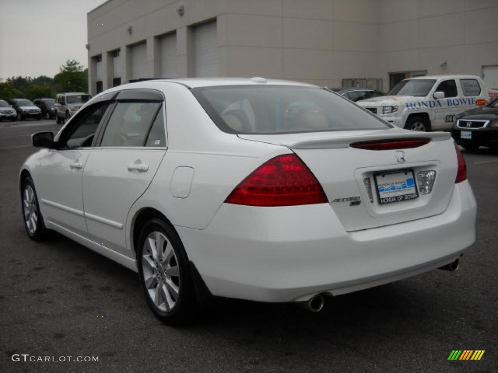 2007 Accord EX-L V6 Sedan - Taffeta White / Ivory photo #5