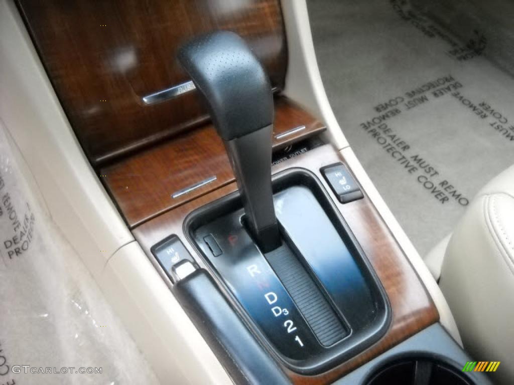 2007 Accord EX-L V6 Sedan - Taffeta White / Ivory photo #14