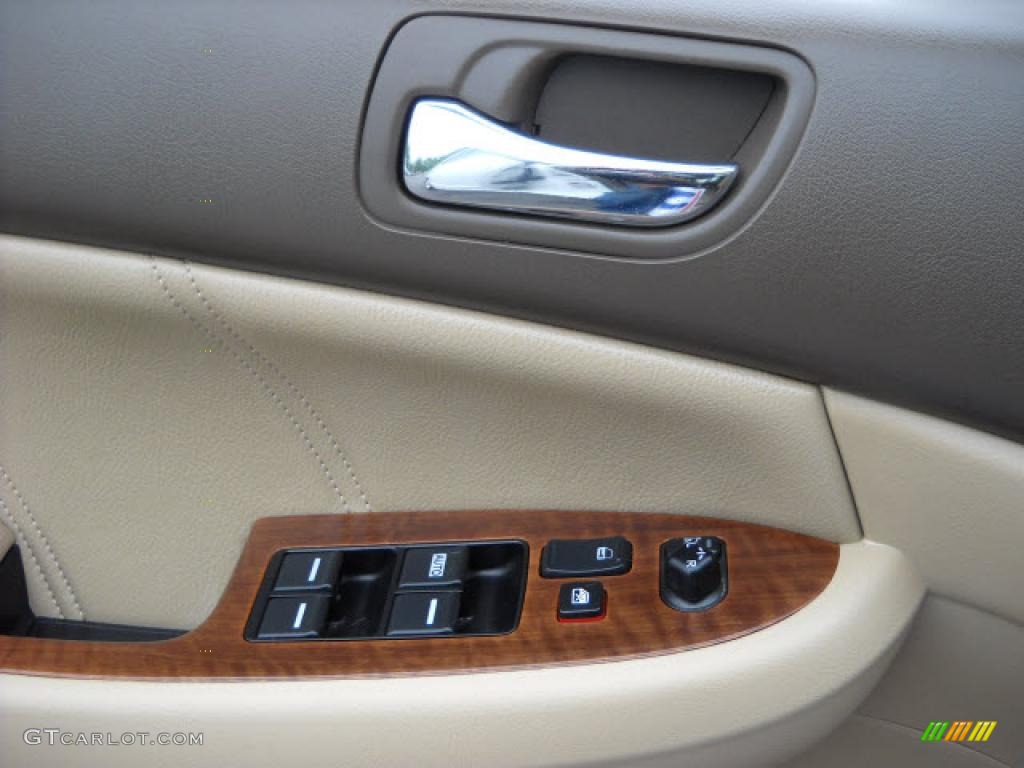 2007 Accord EX-L V6 Sedan - Taffeta White / Ivory photo #17