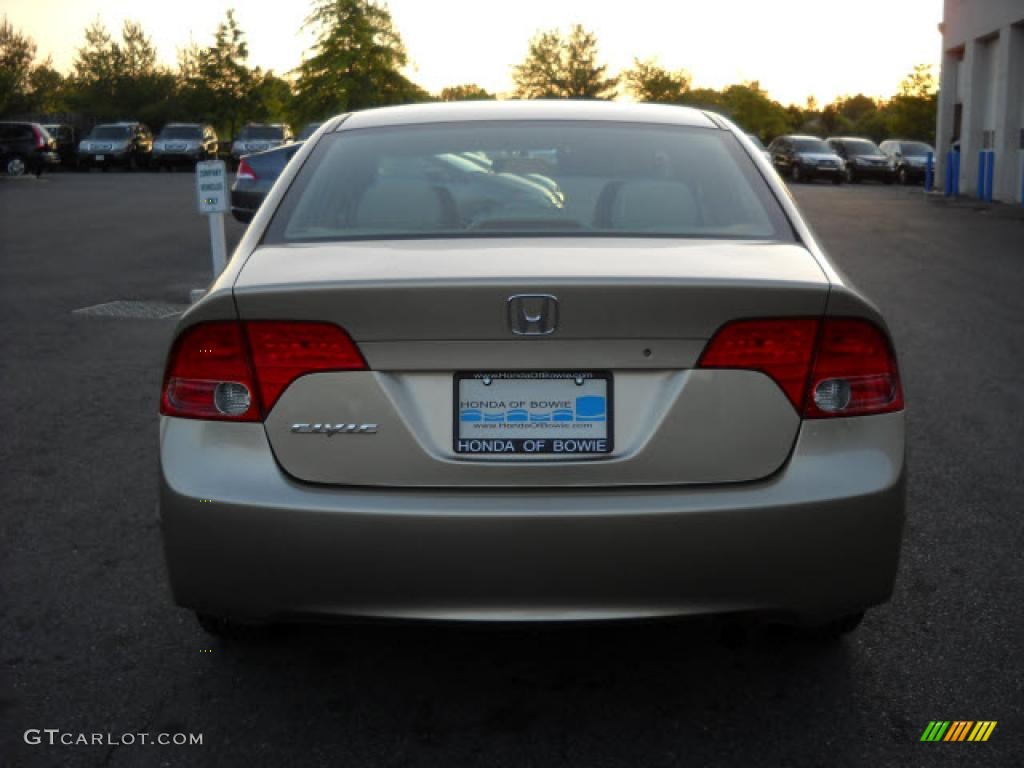 2007 Civic LX Sedan - Borrego Beige Metallic / Ivory photo #4