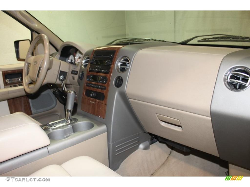 2004 F150 Lariat SuperCrew 4x4 - Arizona Beige Metallic / Tan photo #33