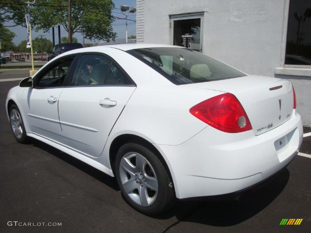 2010 G6 Sedan - Summit White / Light Taupe photo #4