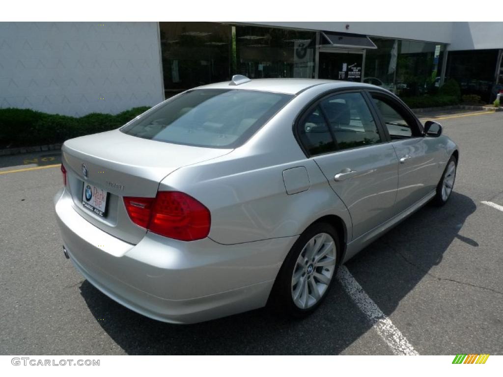 2010 3 Series 328i xDrive Sedan - Titanium Silver Metallic / Black photo #7