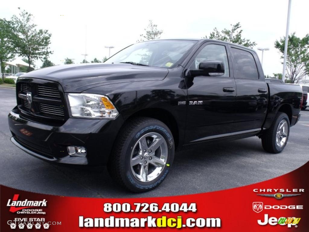 2010 Ram 1500 Sport Crew Cab - Brilliant Black Crystal Pearl / Dark Slate Gray photo #1