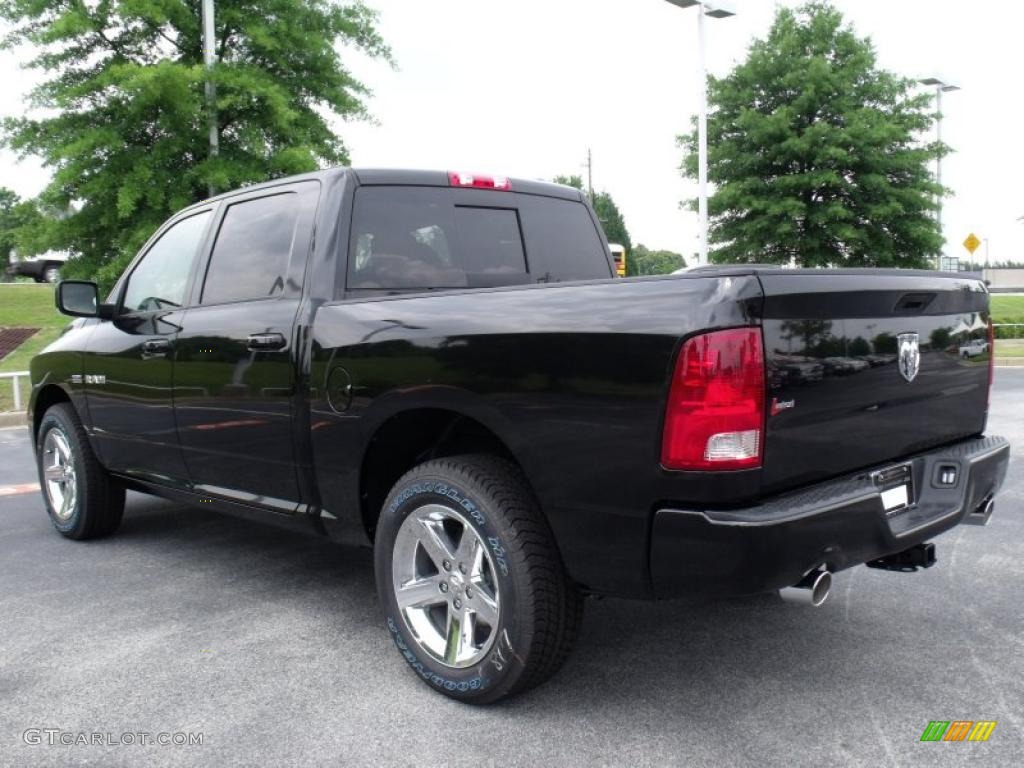 2010 Ram 1500 Sport Crew Cab - Brilliant Black Crystal Pearl / Dark Slate Gray photo #2