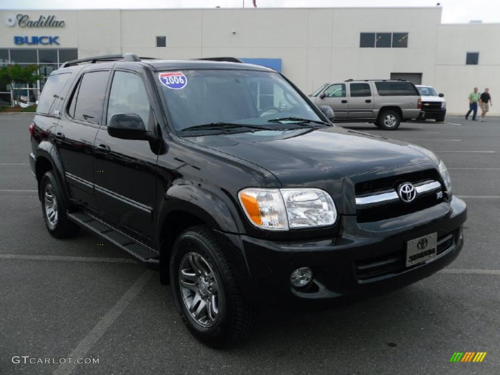 2006 Sequoia SR5 4WD - Black / Light Charcoal photo #5