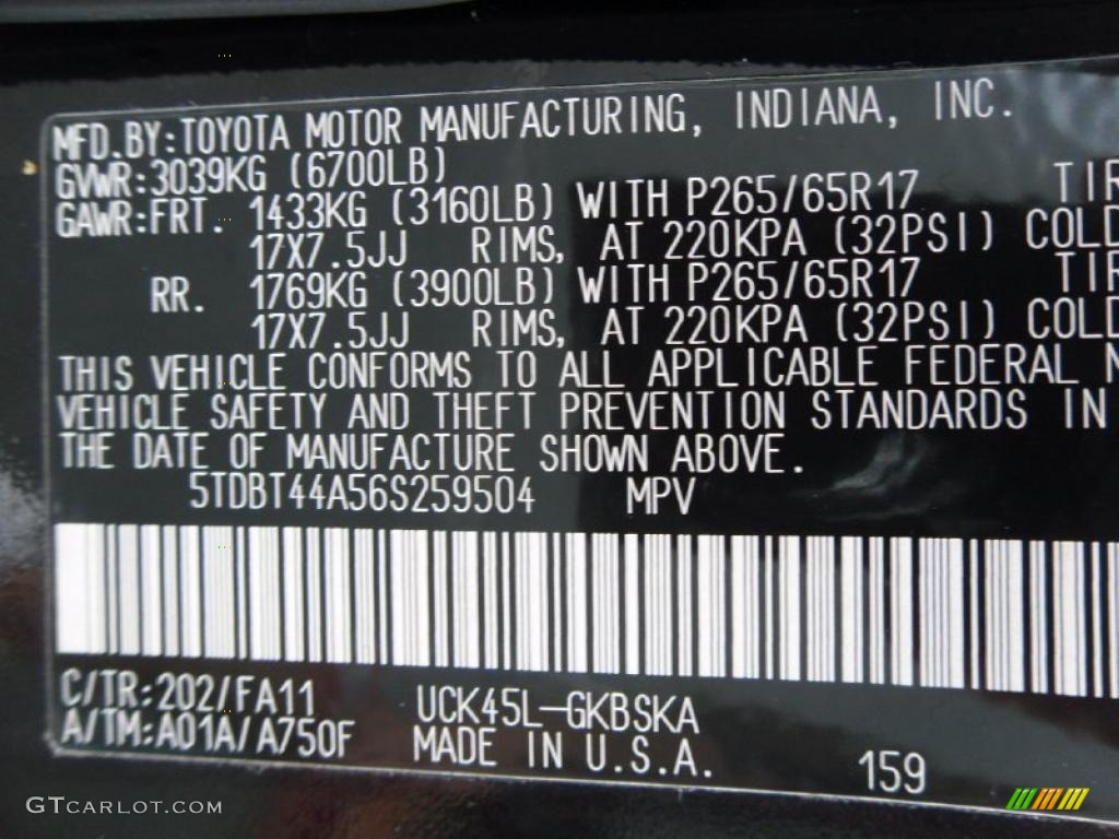 2006 Sequoia SR5 4WD - Black / Light Charcoal photo #6