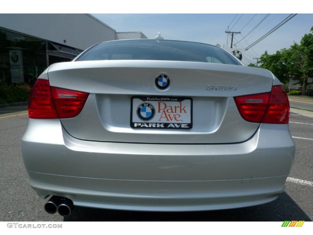 2010 3 Series 328i xDrive Sedan - Titanium Silver Metallic / Black photo #13