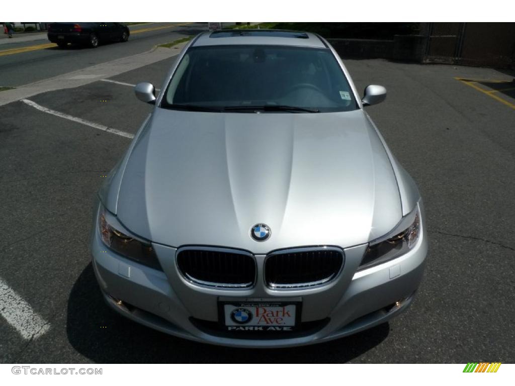 2010 3 Series 328i xDrive Sedan - Titanium Silver Metallic / Black photo #14