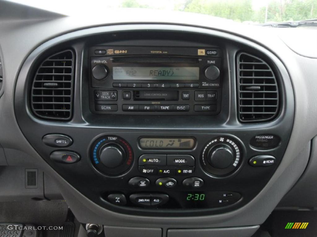 2006 Sequoia SR5 4WD - Black / Light Charcoal photo #10