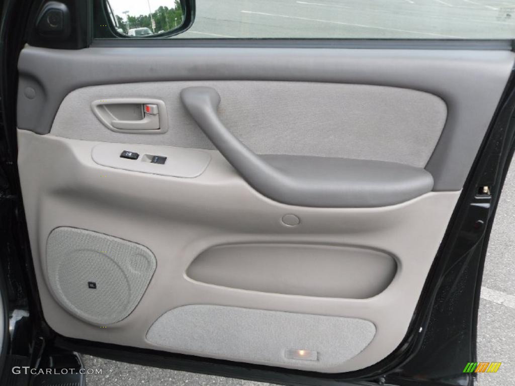 2006 Sequoia SR5 4WD - Black / Light Charcoal photo #20