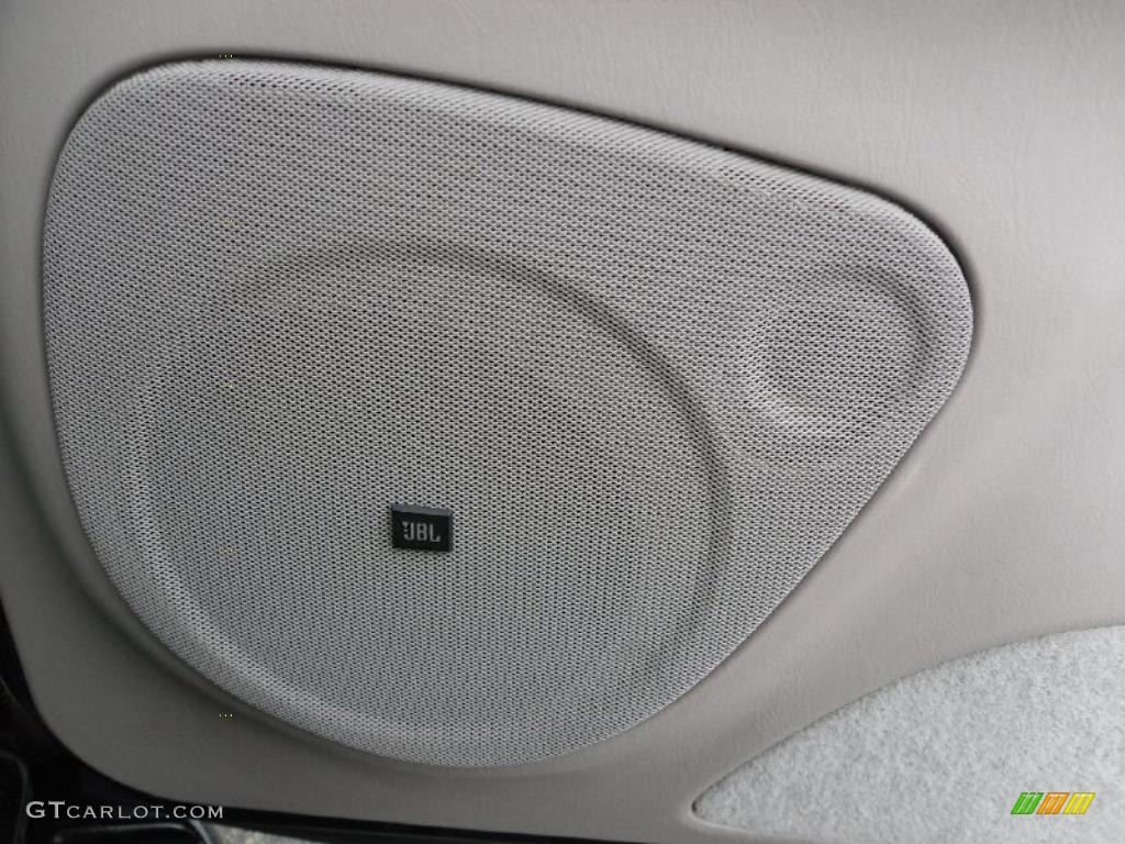 2006 Sequoia SR5 4WD - Black / Light Charcoal photo #21