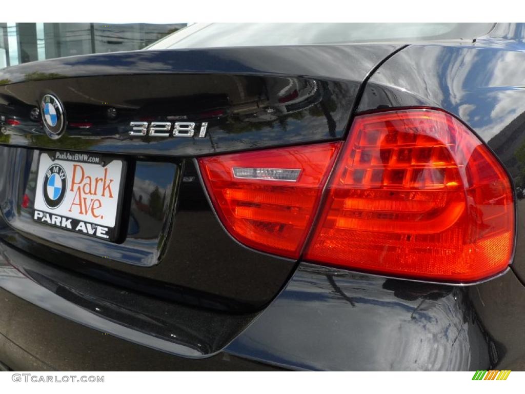 2009 3 Series 328i Sedan - Black Sapphire Metallic / Black photo #14