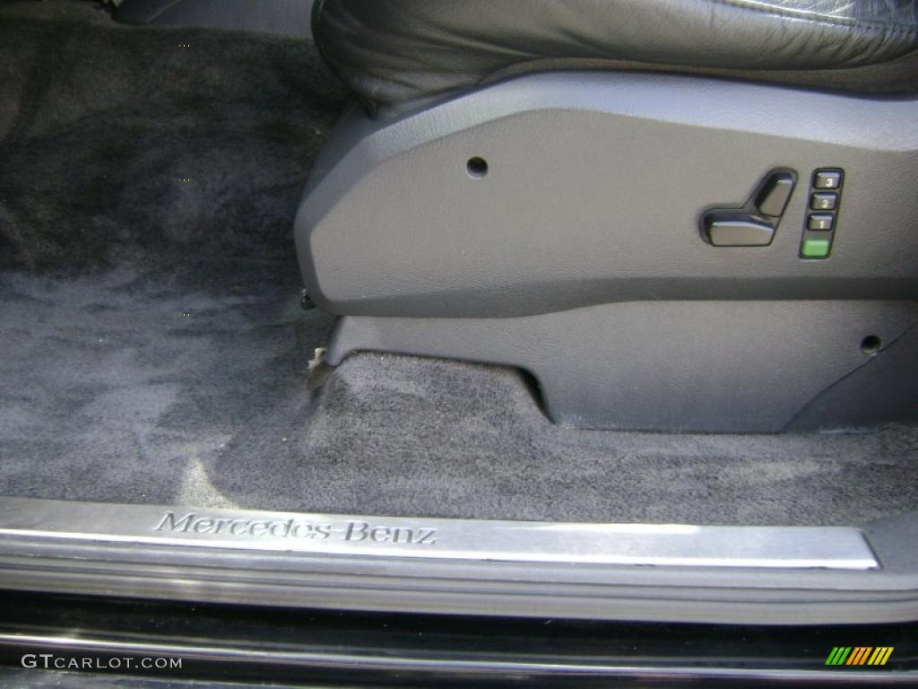 2003 ML 350 4Matic - Black / Charcoal photo #26