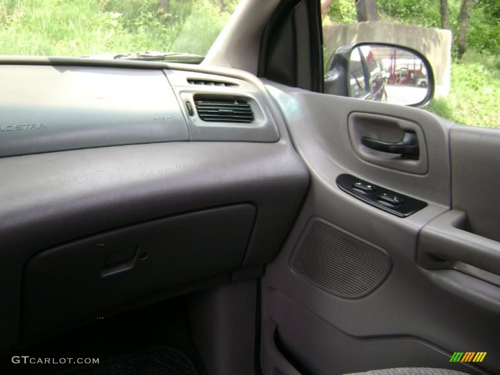2001 Windstar LX - Emerald Green Metallic / Medium Graphite photo #11