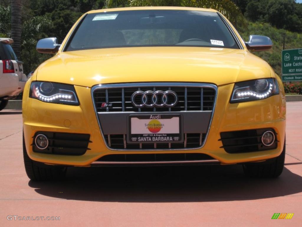 2010 S4 3.0 quattro Sedan - Imola Yellow / Black photo #2