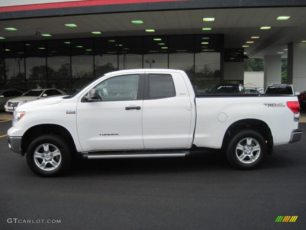 2008 Tundra SR5 TRD Double Cab 4x4 - Super White / Graphite Gray photo #4