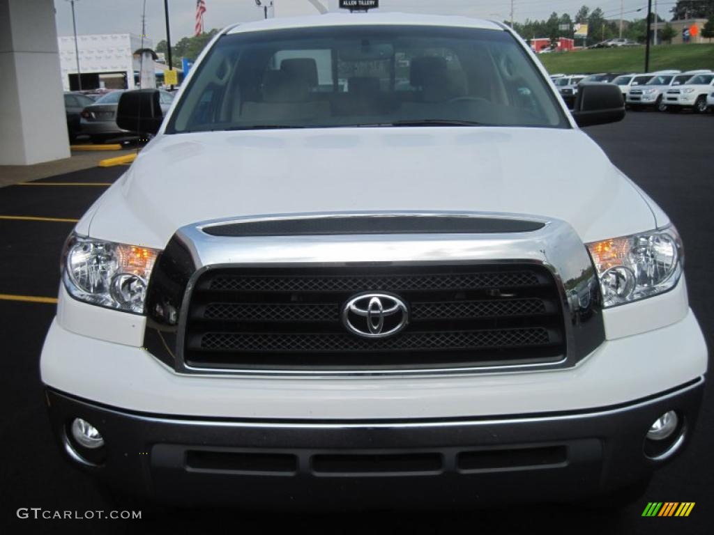 2008 Tundra SR5 TRD Double Cab 4x4 - Super White / Graphite Gray photo #8