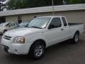 Avalanche White - Frontier XE King Cab Photo No. 8