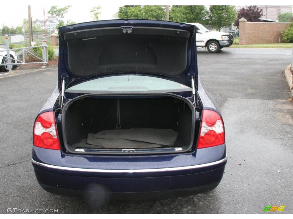 2004 Passat GLS Sedan - Shadow Blue Metallic / Grey photo #7