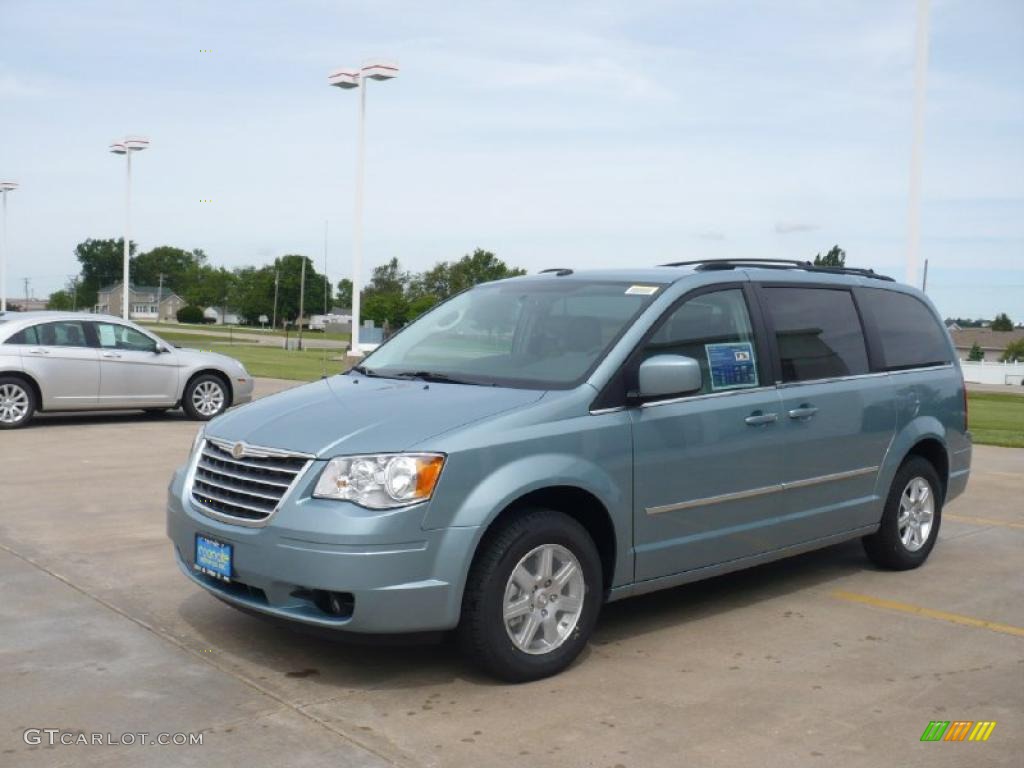 2010 Town & Country Touring - Clearwater Blue Pearl / Medium Slate Gray/Light Shale photo #25