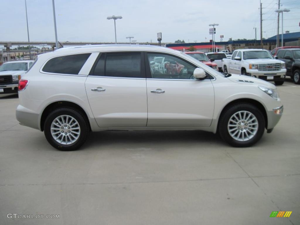 2010 Enclave CXL - White Diamond Tricoat / Cashmere/Cocoa photo #4