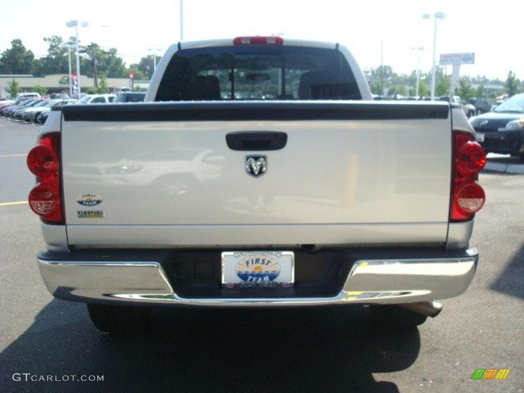 2007 Ram 1500 SLT Quad Cab - Mineral Gray Metallic / Medium Slate Gray photo #5