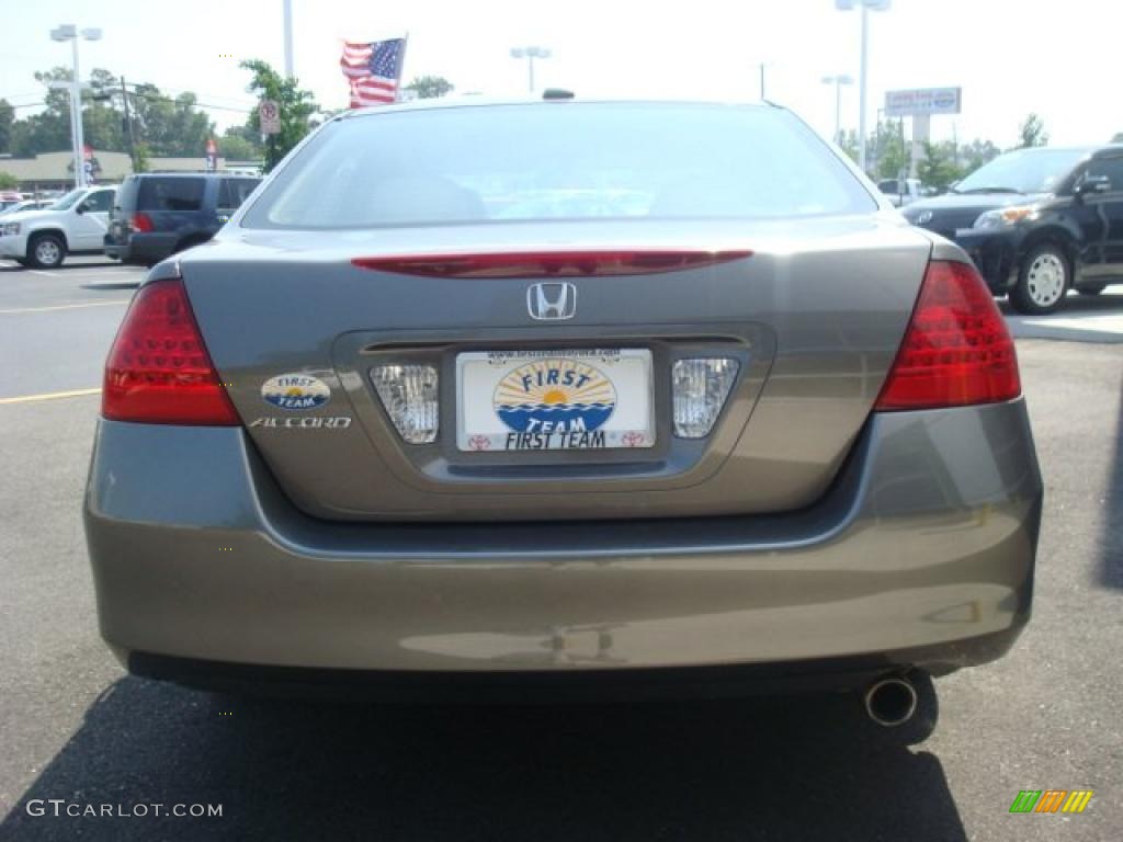 2006 Accord EX-L Sedan - Carbon Bronze Pearl / Ivory photo #5