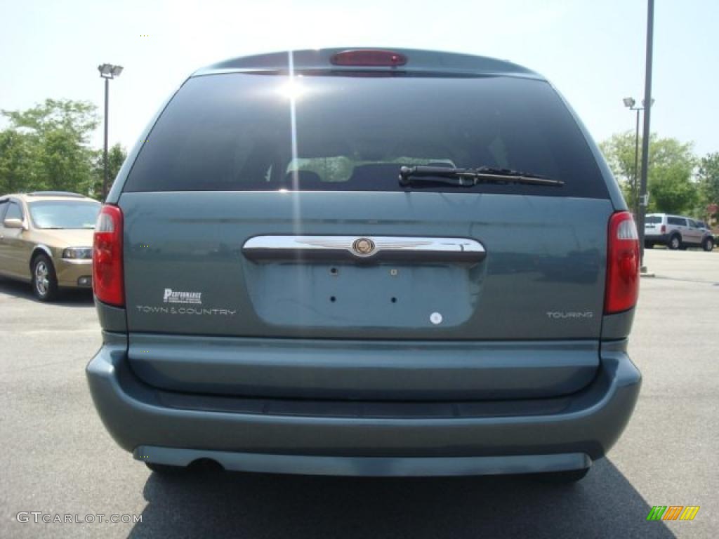 2007 Town & Country Touring - Magnesium Pearl / Dark Khaki/Light Graystone photo #5