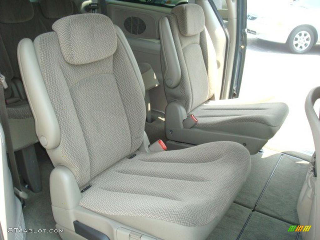 2007 Town & Country Touring - Magnesium Pearl / Dark Khaki/Light Graystone photo #16