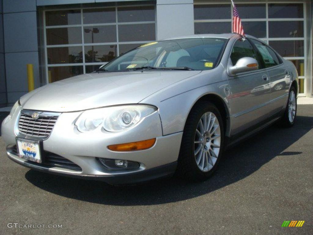 2002 300 M Special - Bright Silver Metallic / Light Taupe photo #1