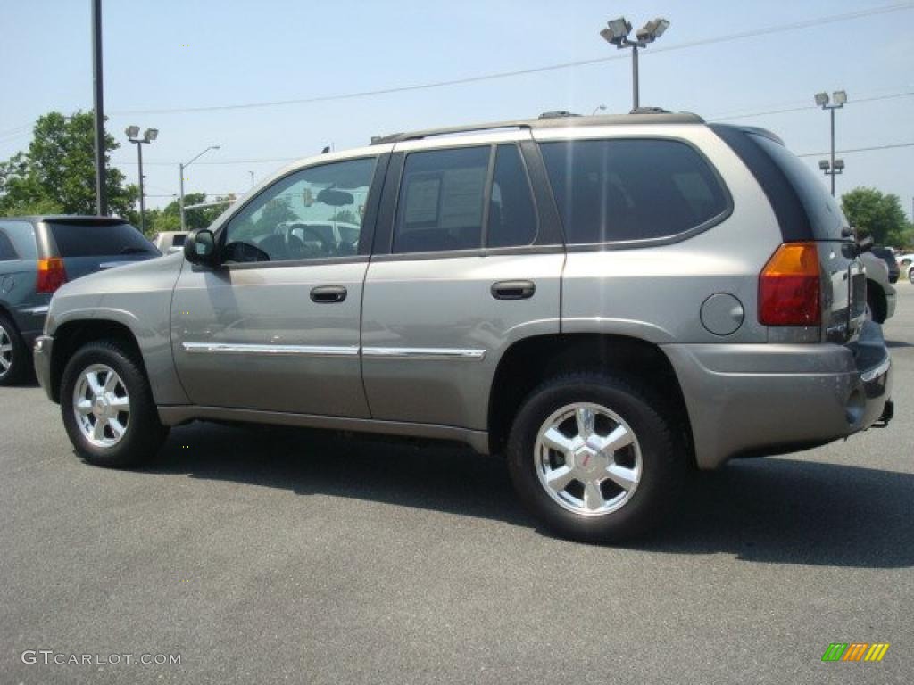 2007 Envoy SLE - Sand Beige Metallic / Ebony photo #3