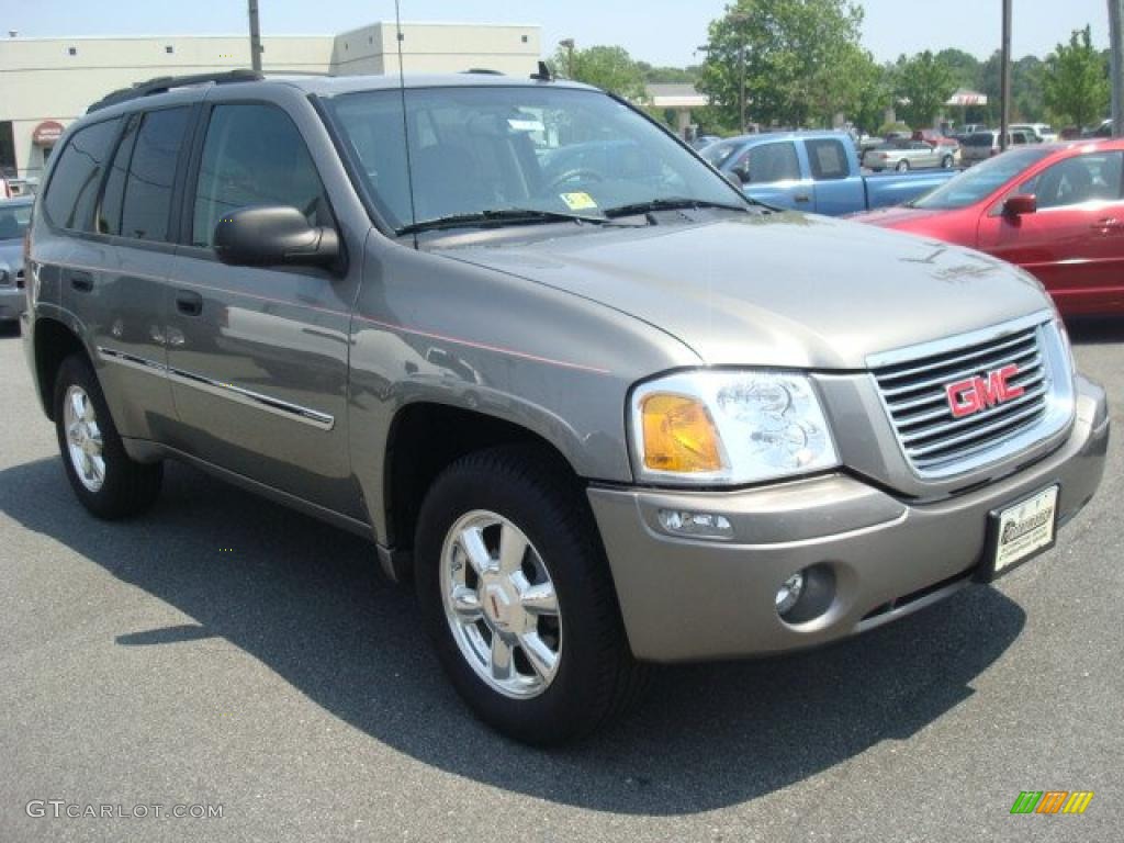 2007 Envoy SLE - Sand Beige Metallic / Ebony photo #7